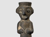 Ame Met 6  Ame Met 6, Peru, südlicher zentraler Andenraum, Cuzco (?), Inka, Später Horizont, Inka, ca. 1440-1532 n. Chr., Figürchen, Metall, wohl Silber oder Blei, vermutlich Legierung, H 6 cm : Museumsfoto: Claus Cordes, Bestandskatalog Ethnologie